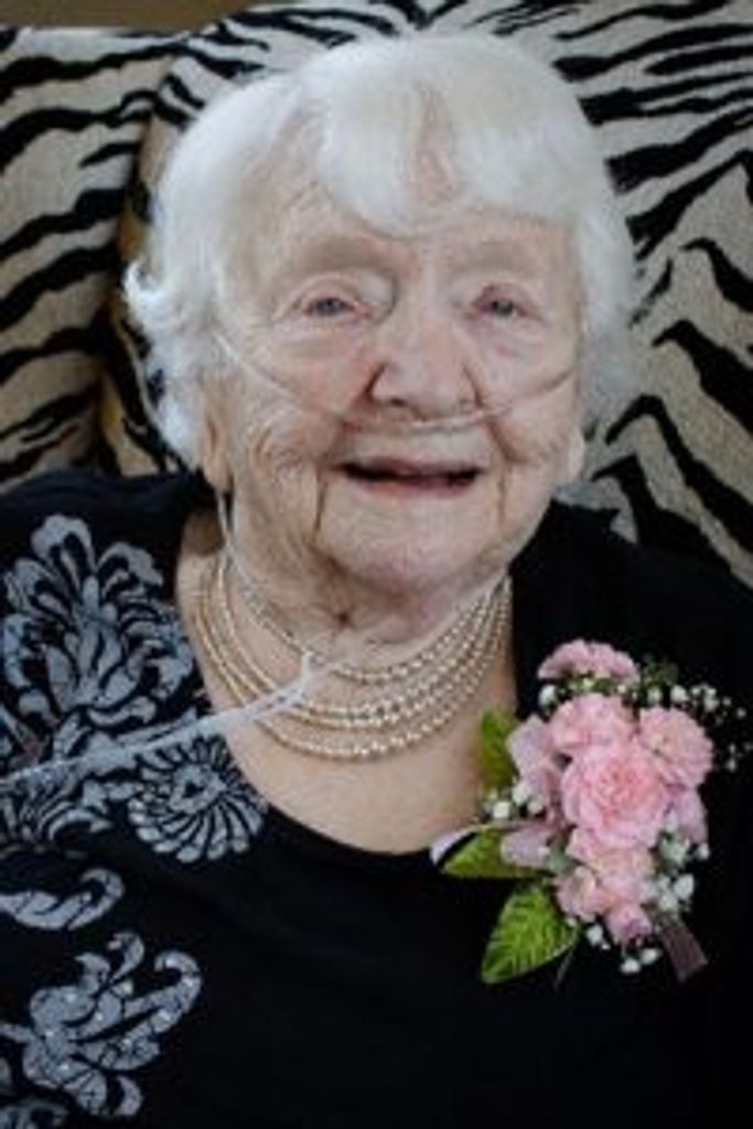 Lola  Joyce Dolecheck
