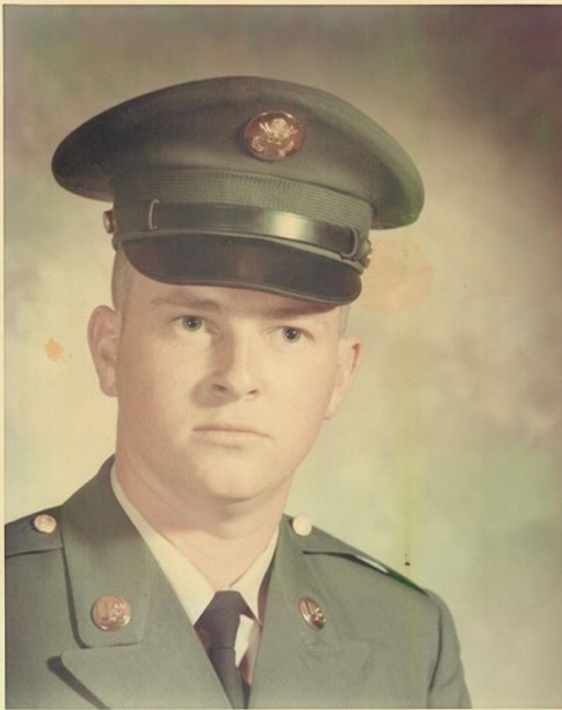 Lloyd Ritchie Warren