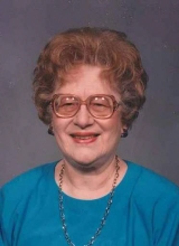 Esther Pabst Profile Photo