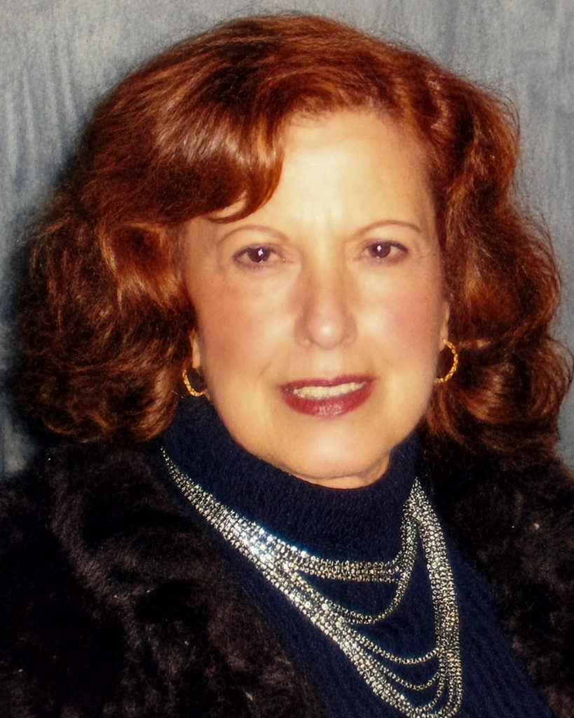 Tula Tzagournis Profile Photo