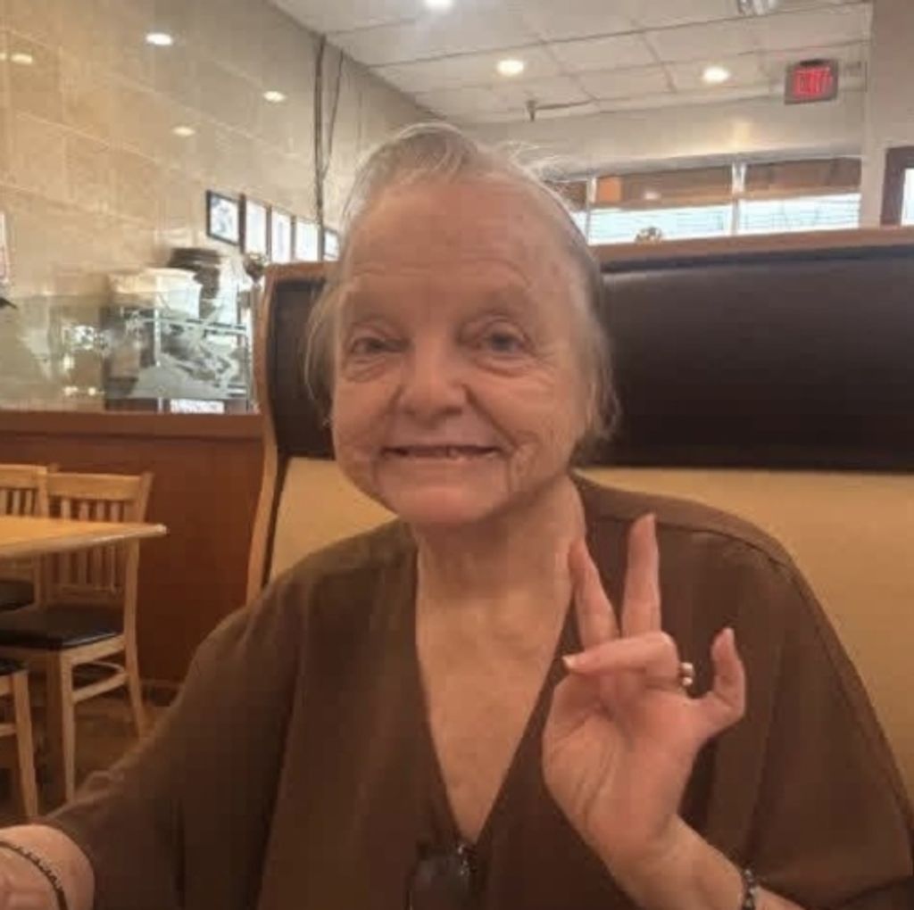 Joy Davis Profile Photo