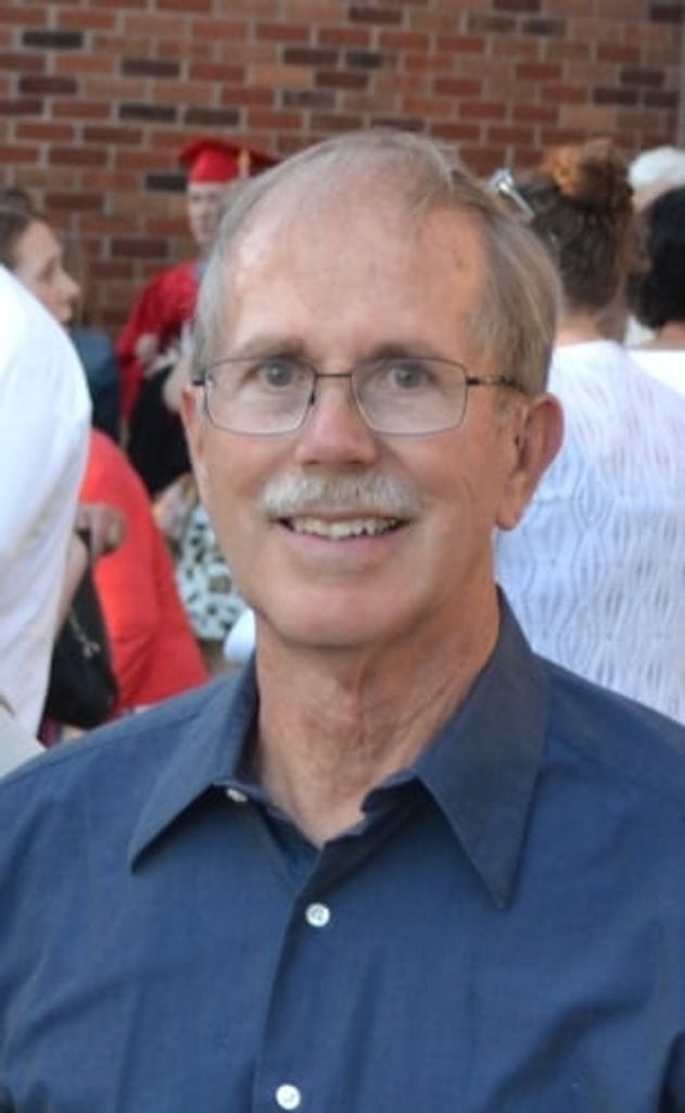 Howard Emmett Senn Profile Photo
