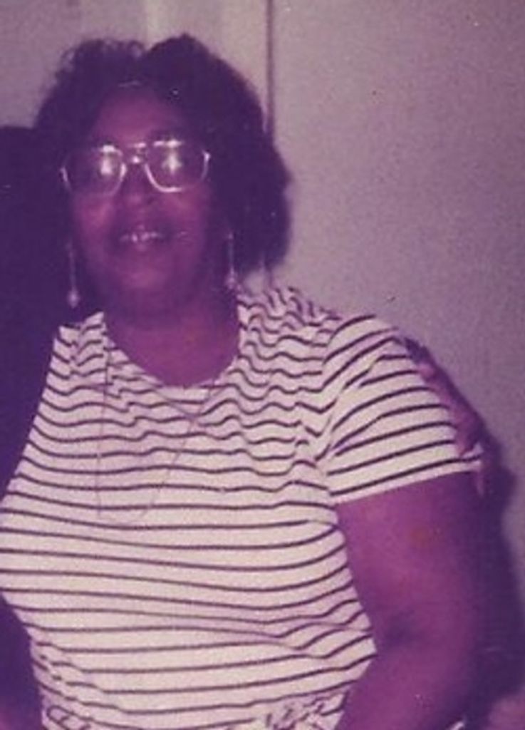 Mrs. Mozelle "Pen" Smalls Dallas Profile Photo