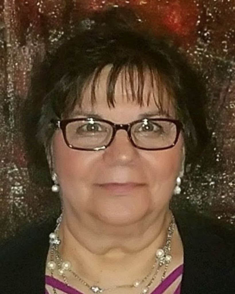 Maria Rosa Collins Profile Photo