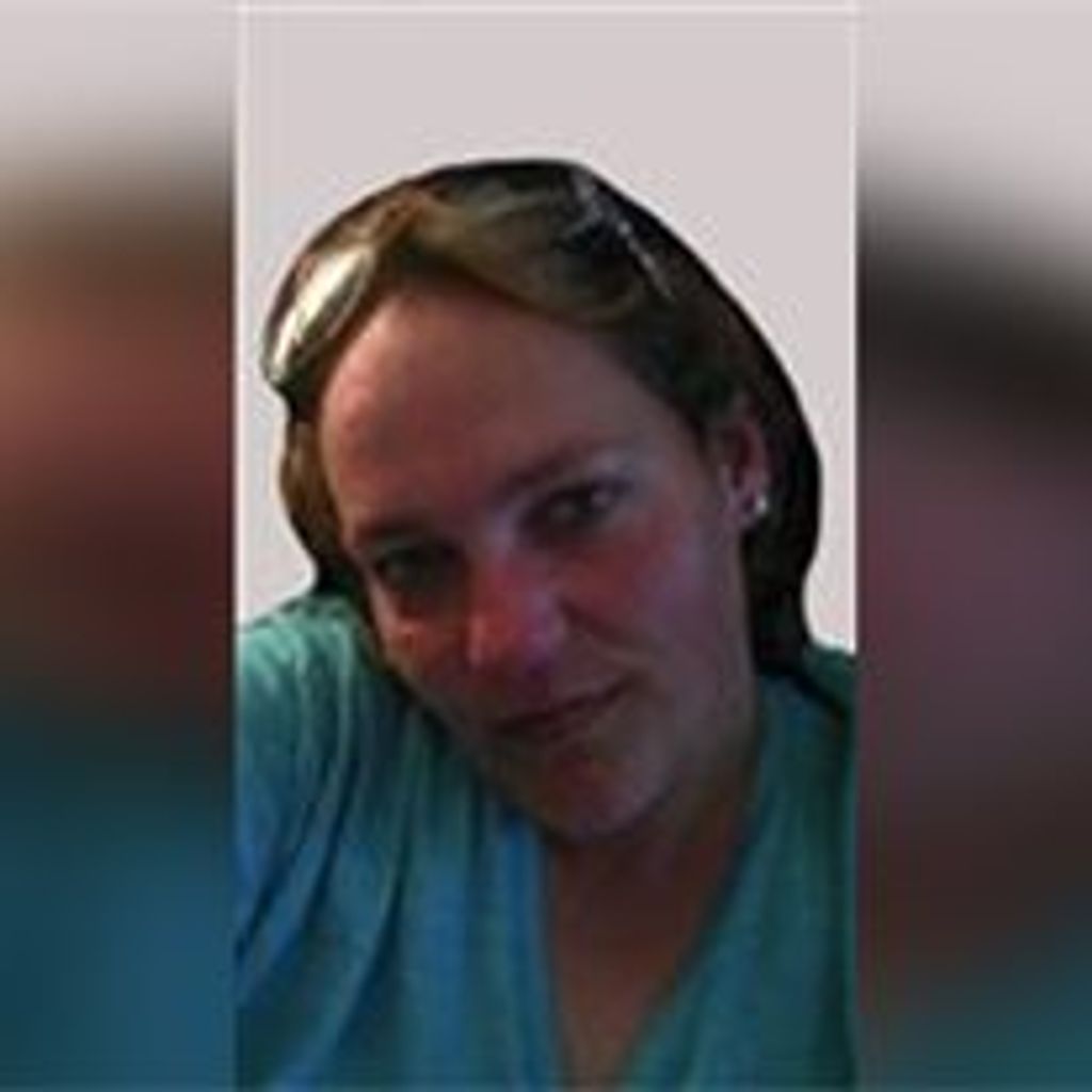Eva Lynn Houck Profile Photo