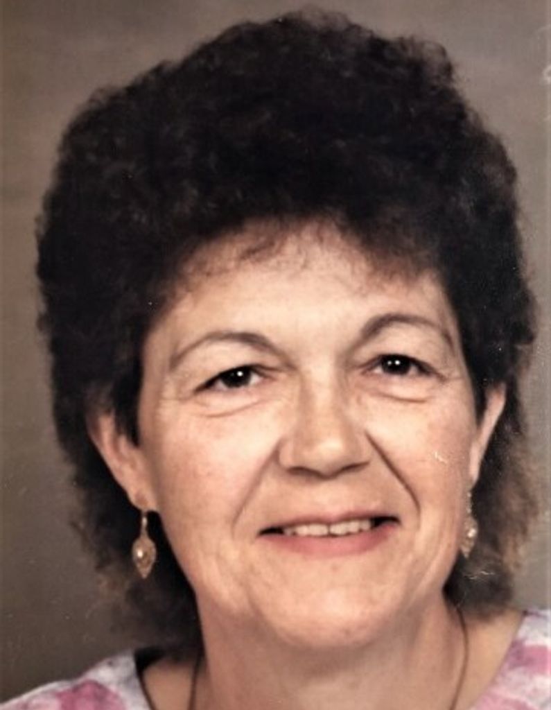Erica Gillian (Clyatt)  Ahearn Profile Photo