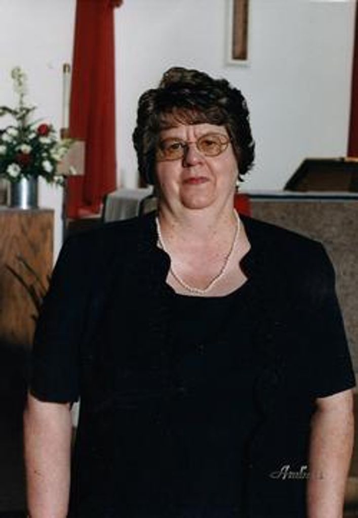 Violet Casey Profile Photo