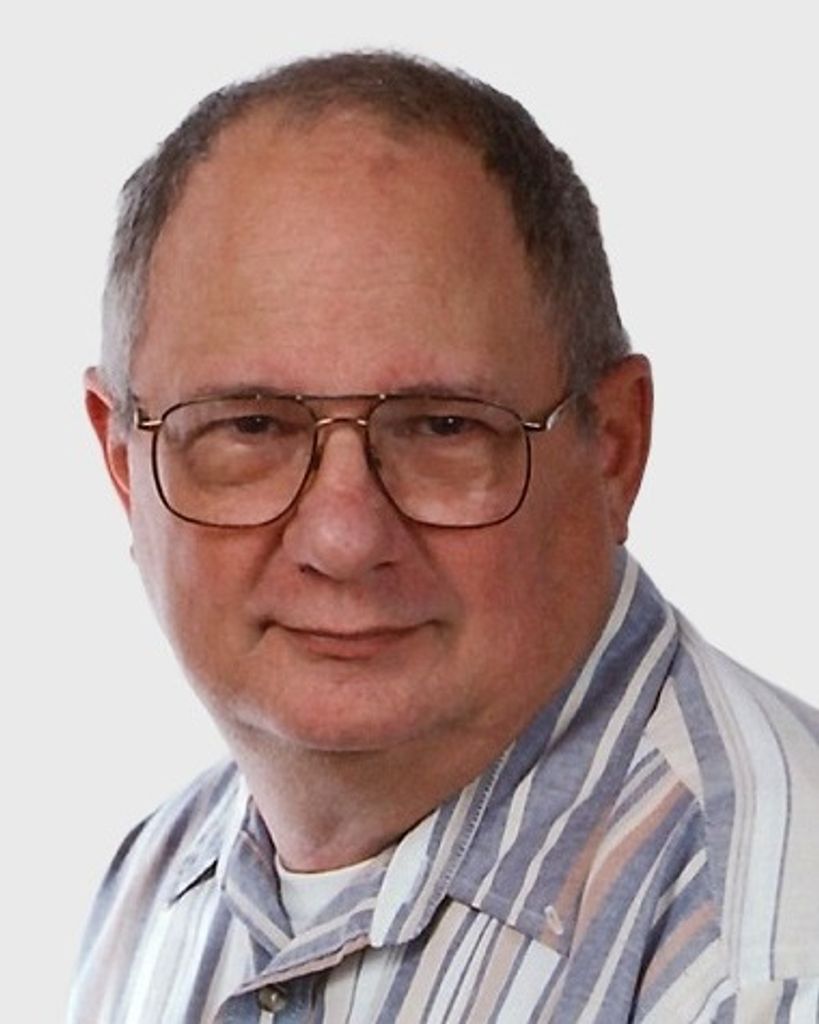 Robert "Bob" L. Baer