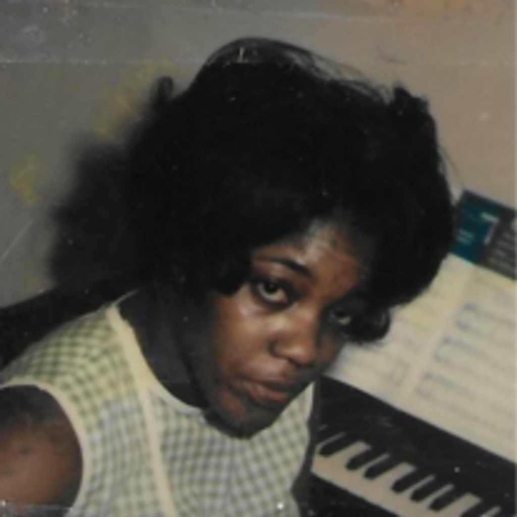 S Ruth "Vernie" Lavern Dixon-Thompson
