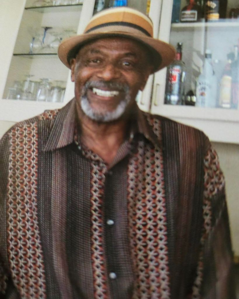 Charles Roberts Profile Photo