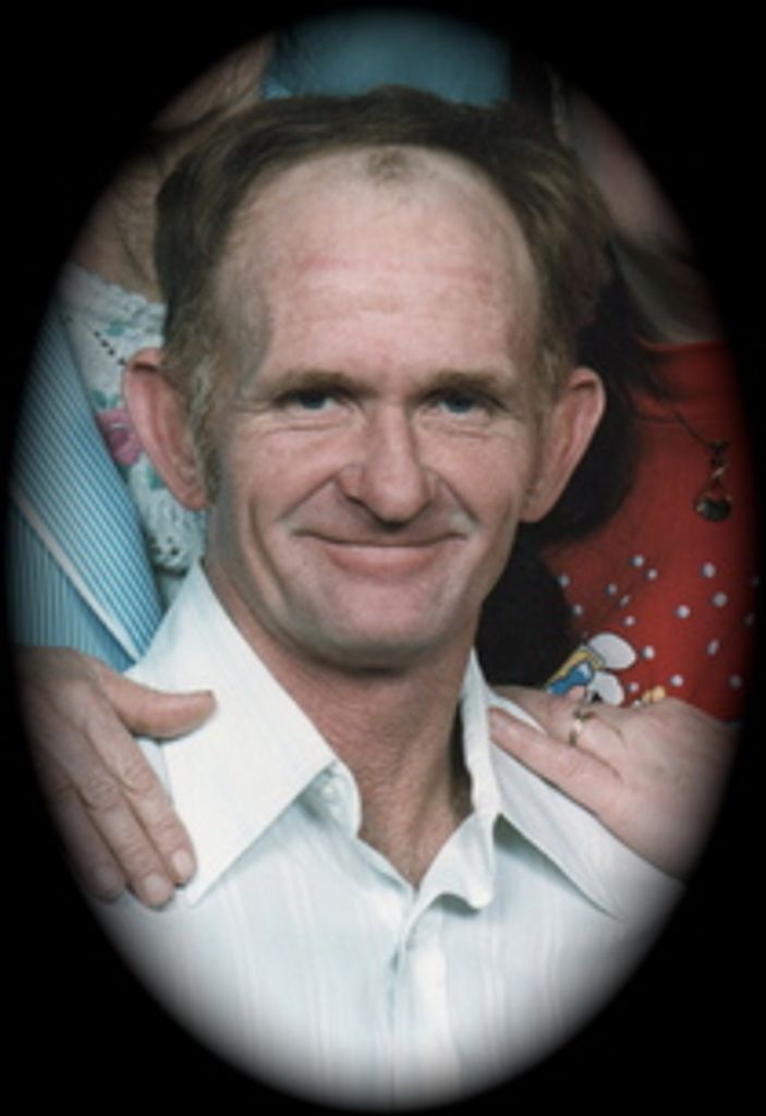 Stanley R. ("Tom")  Knell