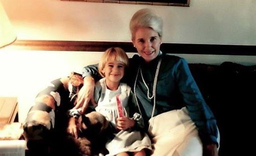 Marlene Bell photo gallery thumbnail 30 of 45