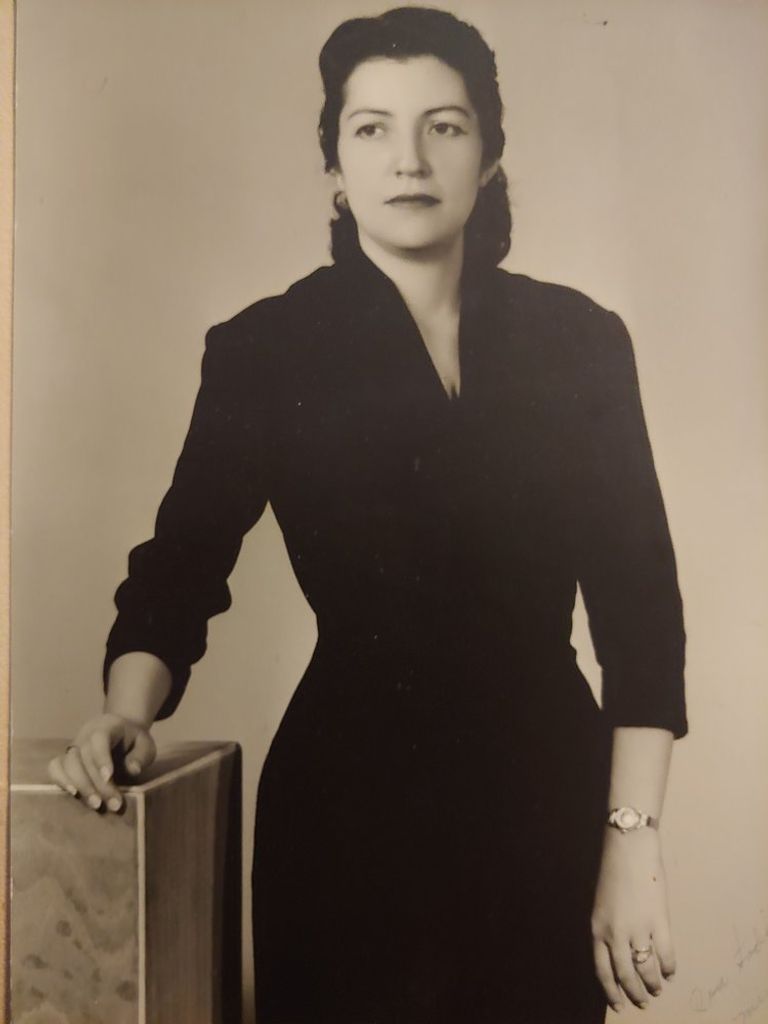 Maria Del Carmen Lopez
