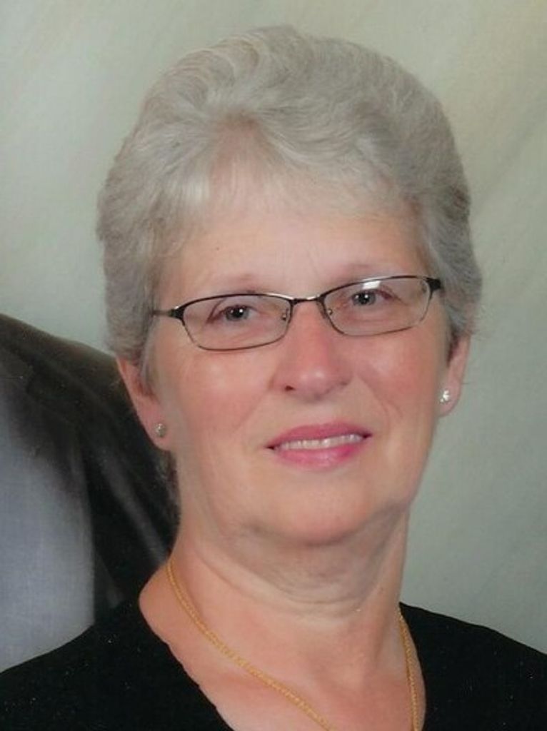 Donna F. (Smith) Holmes Profile Photo