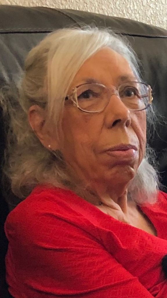 Elizabeth JordanAyne Knecht