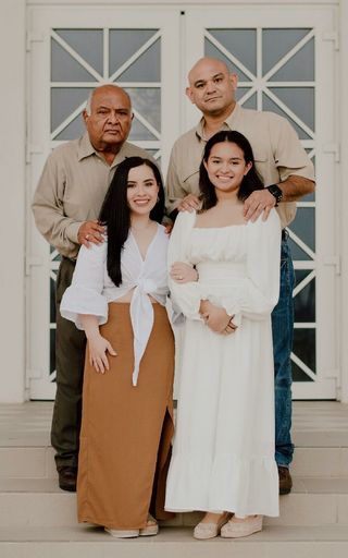 Eduardo C. Luna photo gallery thumbnail 124 of 184