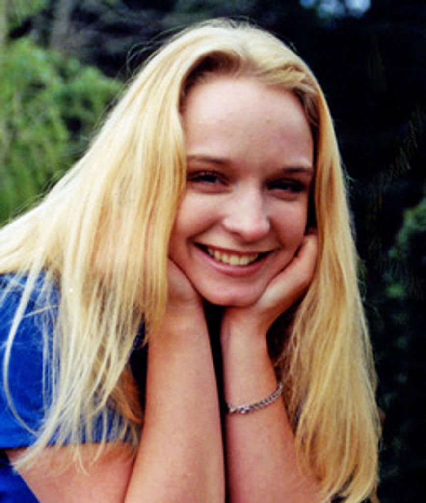 Tara (Peterson)  Holverson