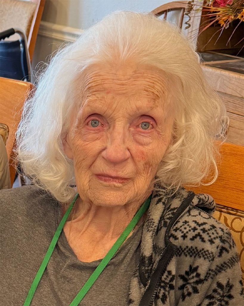 Evelyn Marie Handley