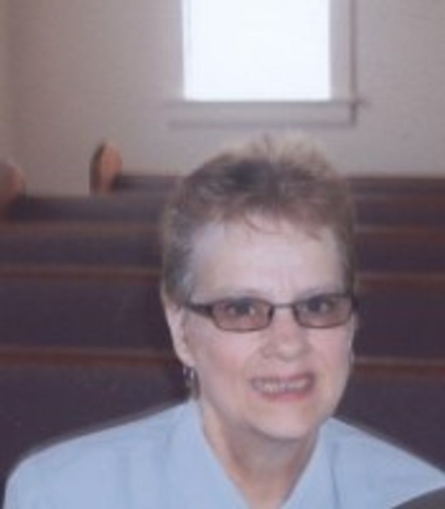 Mrs.  Jeanne Carter Robertson, 62