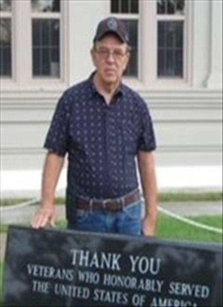 Paul Floyd Lyon Profile Photo