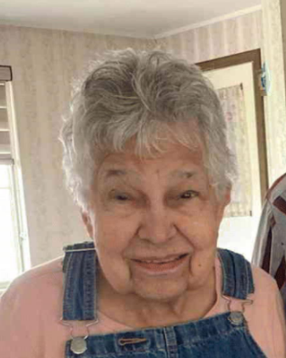 Maria Elma Salinas's obituary image