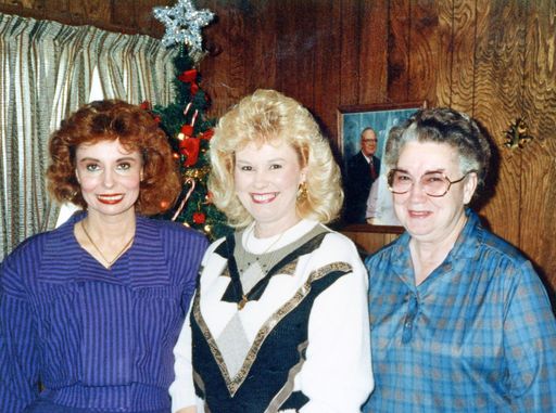 Linda Carol "Wendy" (Allen)  Martin photo gallery thumbnail 32 of 122