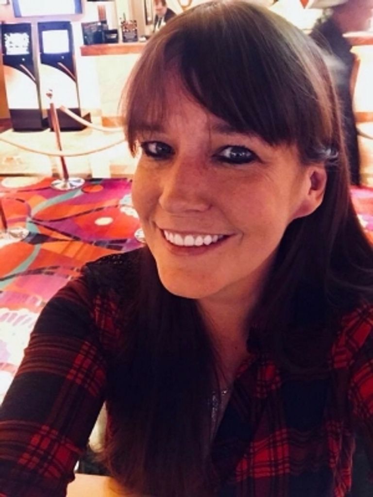 Roisin Marie Mcloughlin Profile Photo