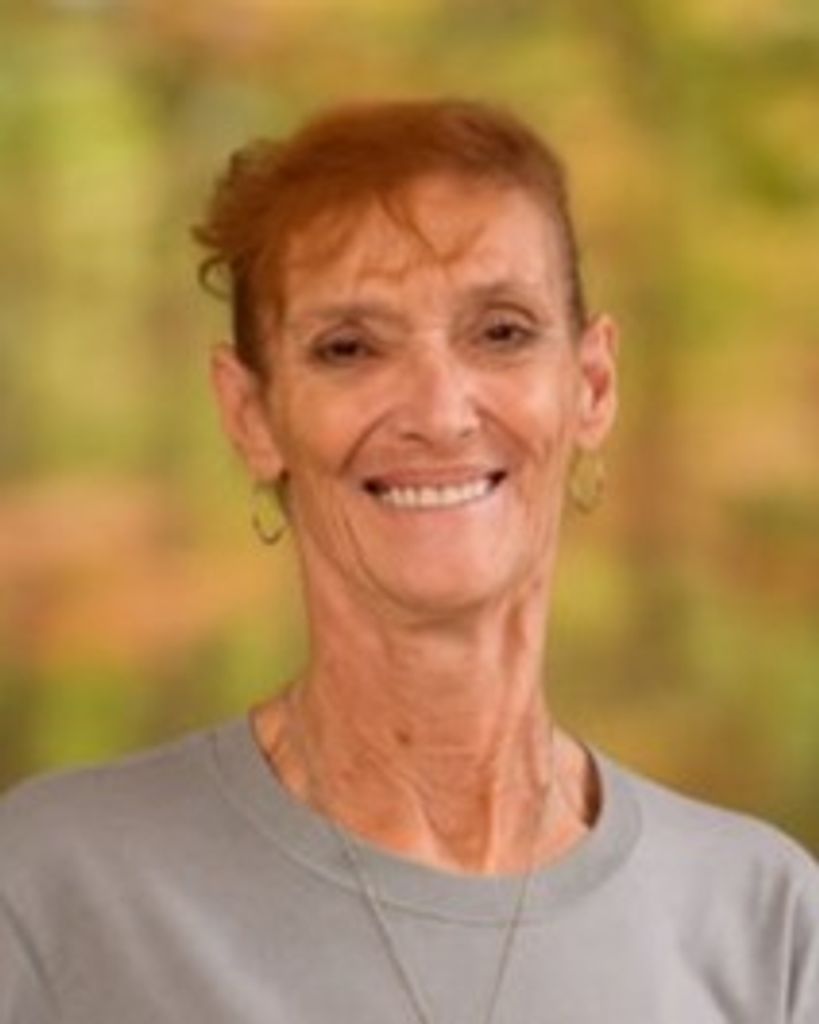 Shelly Carlson Profile Photo