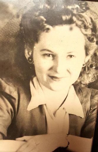 Lola Mae Randolph photo gallery thumbnail 49 of 94
