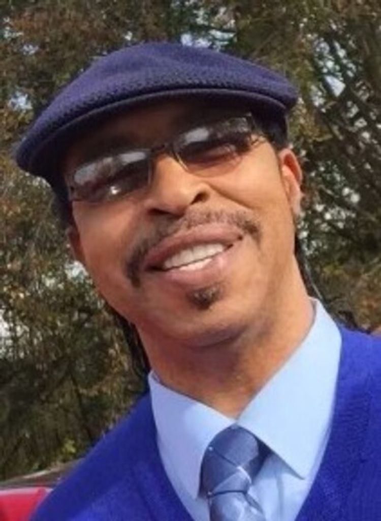 Miles Lowe Profile Photo