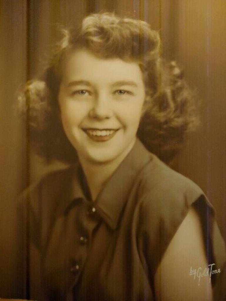 Dorisjean Kearns Profile Photo