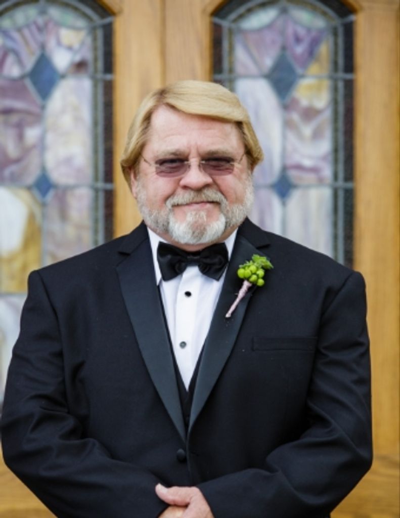 Roland Thomas "Chuck" Floyd