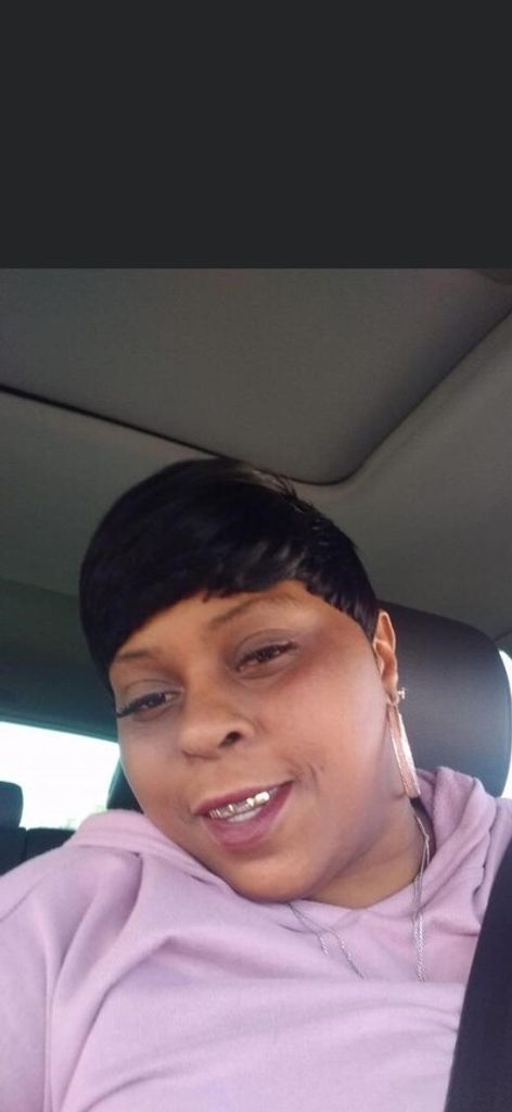Latosha Chenan Hollins Profile Photo