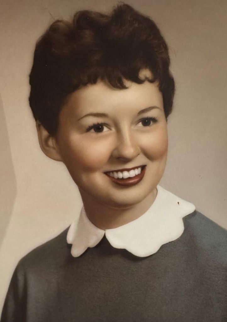 Robin Lou Winterhalter Hall Profile Photo