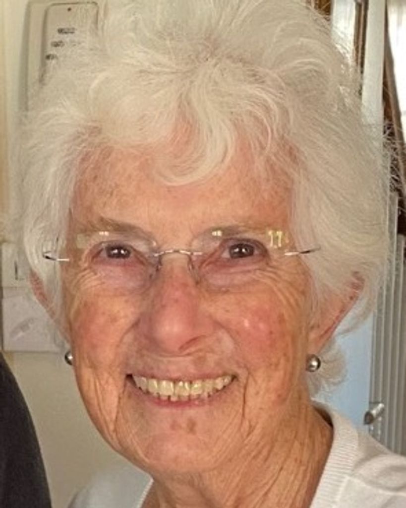 Jane Martinson Buss Profile Photo