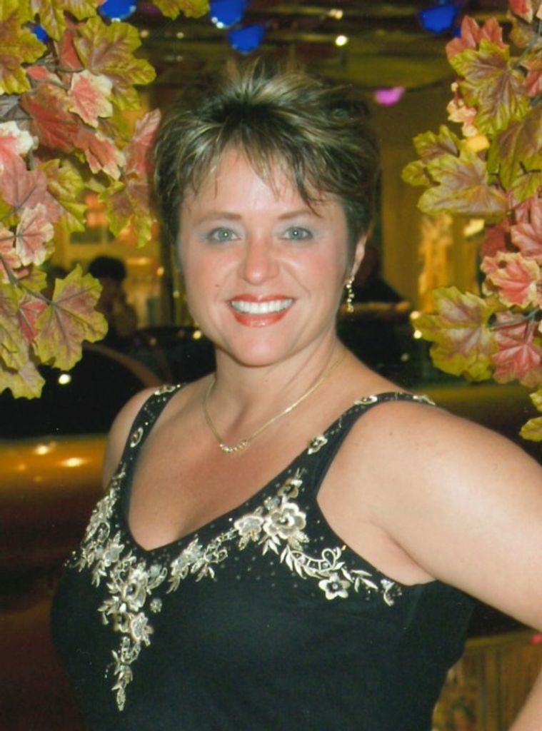Debra "Star Ridgefield" Lynn (Fait)  Dzuris Profile Photo