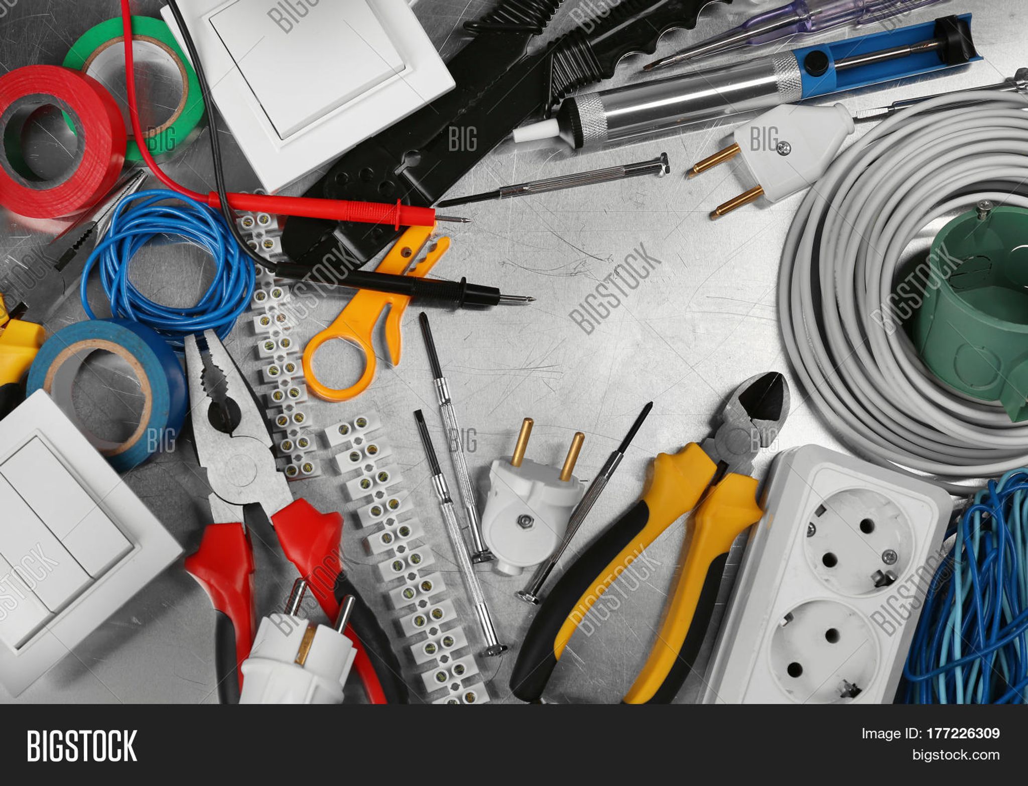 Cover for Roger Richard Turnquest's Obituary