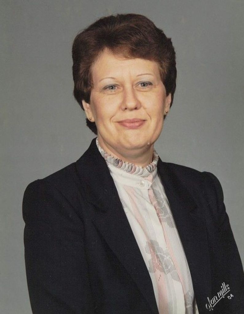 Mary Ann (Feathers)  German