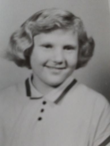 Anne Marie Seybold photo gallery thumbnail 3 of 36