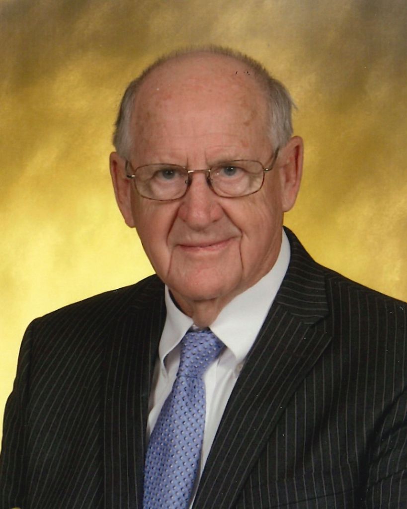 Elliot Homer Huggins Profile Photo
