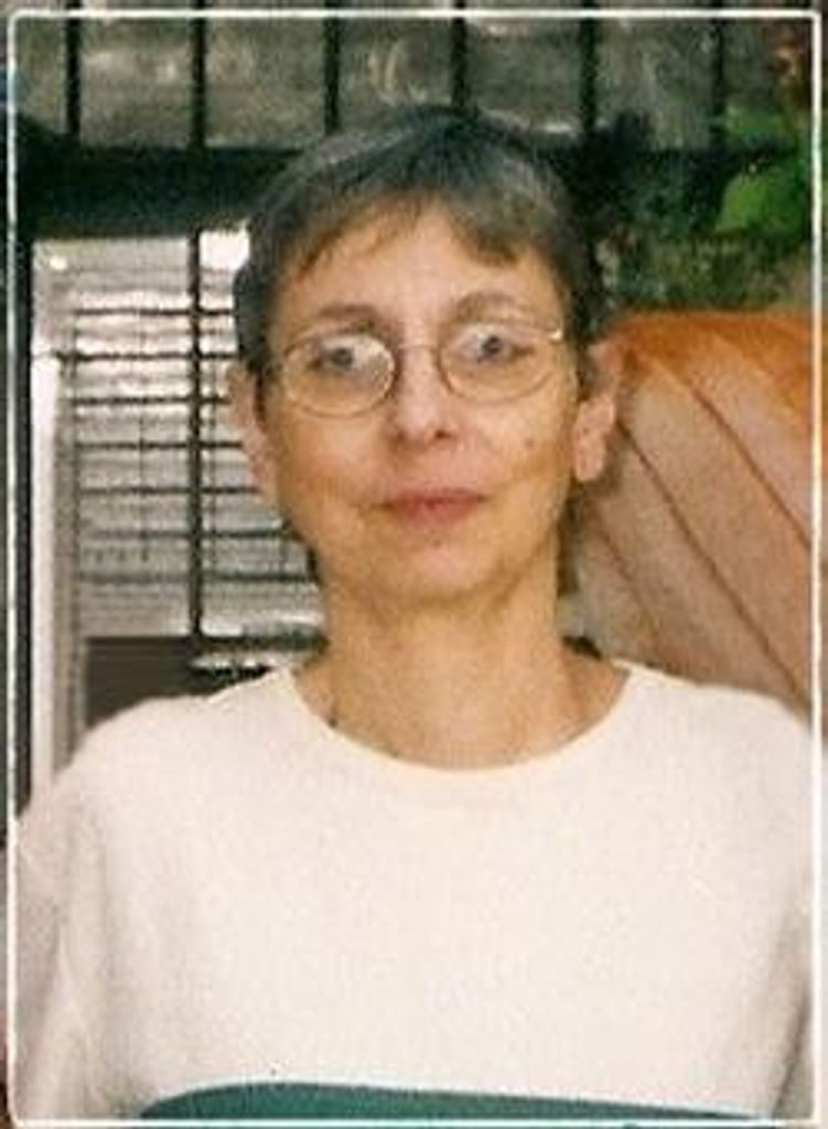 Suzelle Toma Hovis