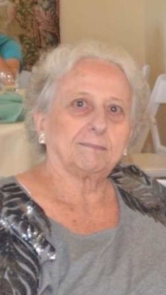 Lorraine Mizerek Profile Photo