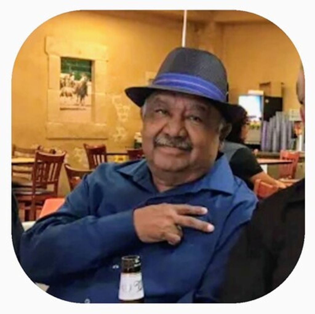 Enrique Vega Esquviel Profile Photo