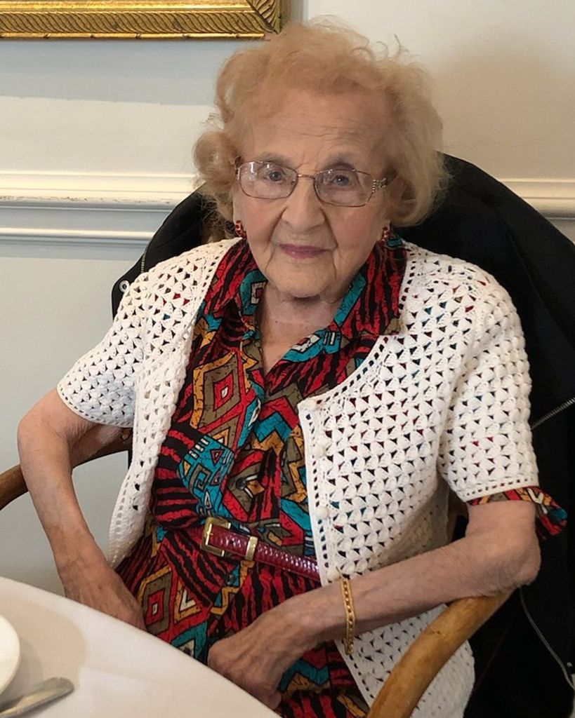 Alba E. (Santagata) Caruso