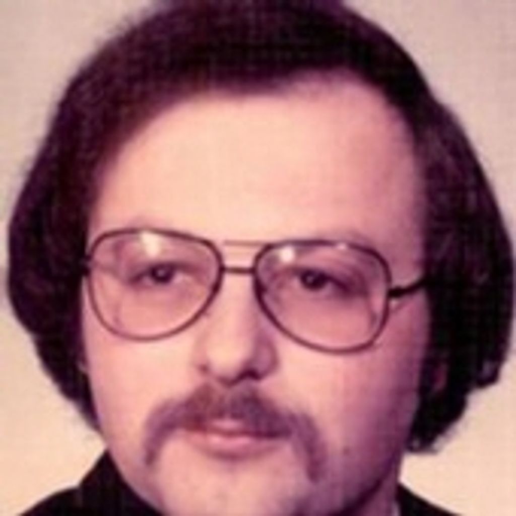 Gregory R Novak