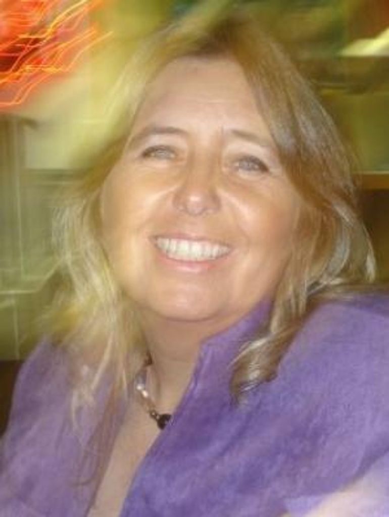 Ms.    Wanda Faye Sanders