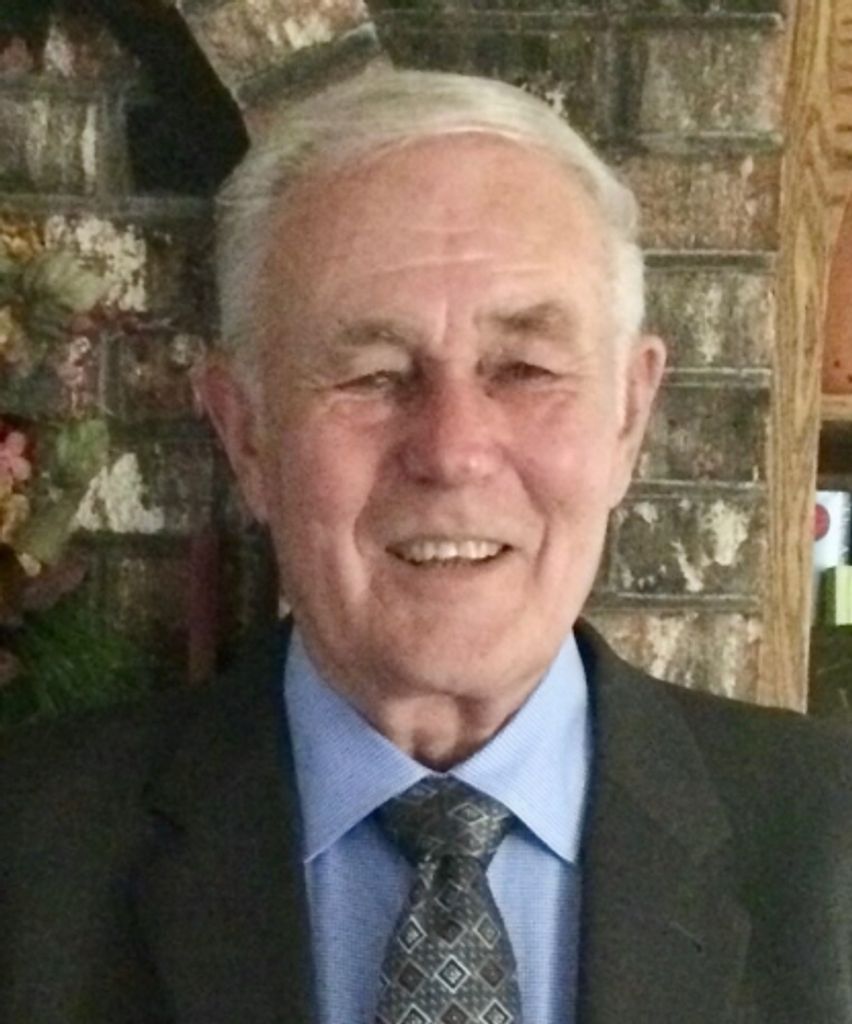Evan Holly