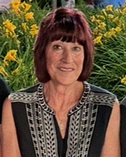 Leslie D. Ghesquiere Profile Photo