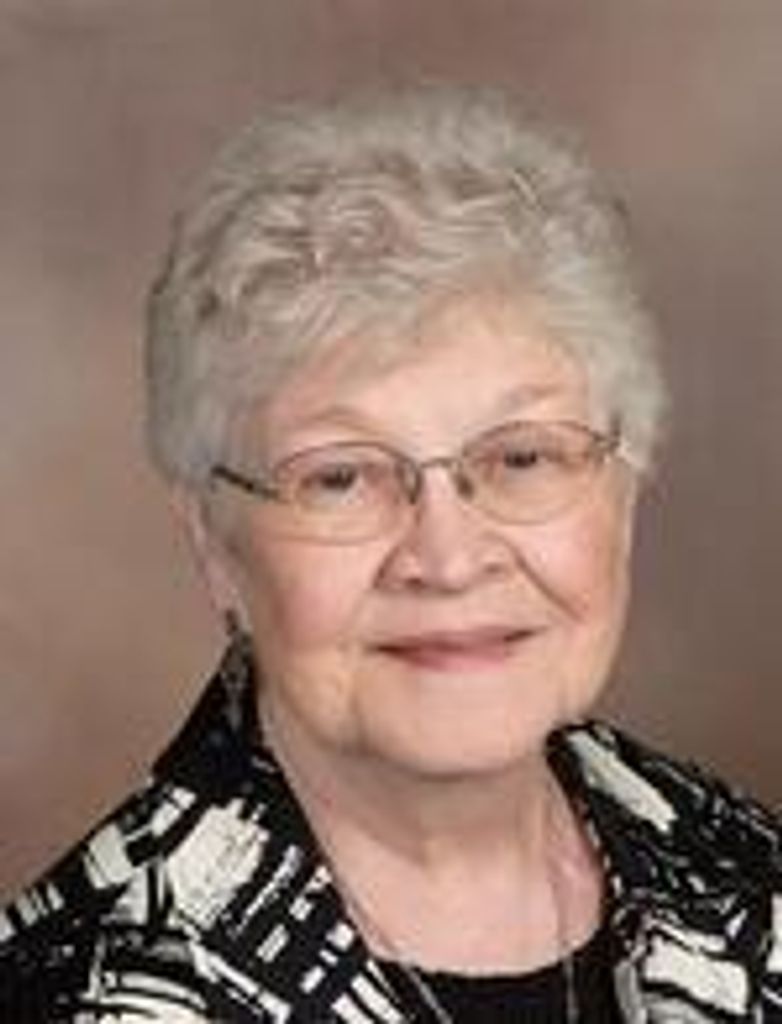 Elizabeth Colleen "Betty" (Schrader) Profile Photo