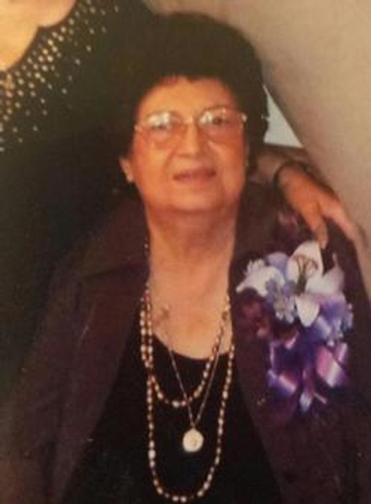 Lola Delores Figueroa Profile Photo